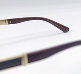 جزییات دسته عینک آفتابی