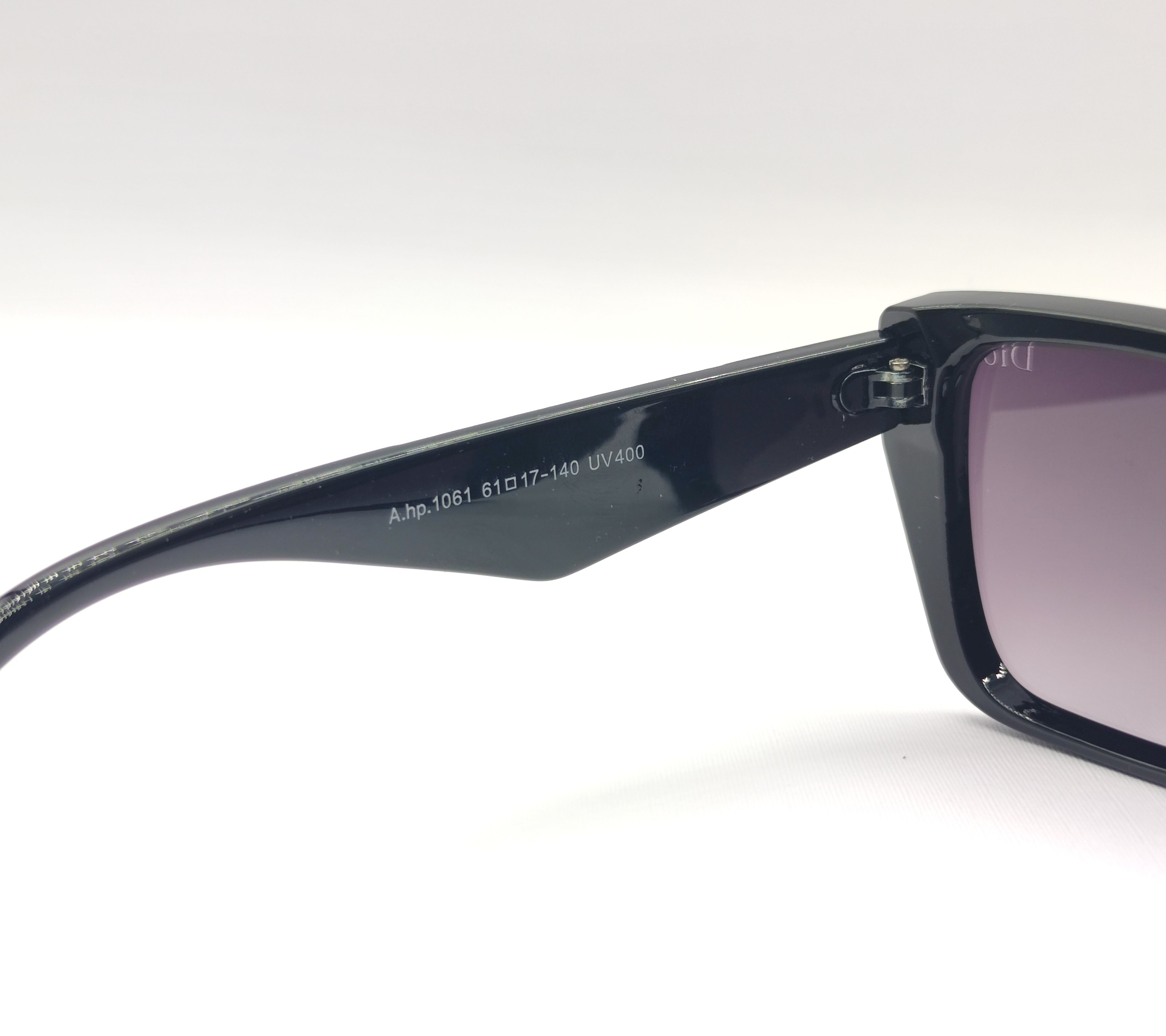 جزییات دسته عینک