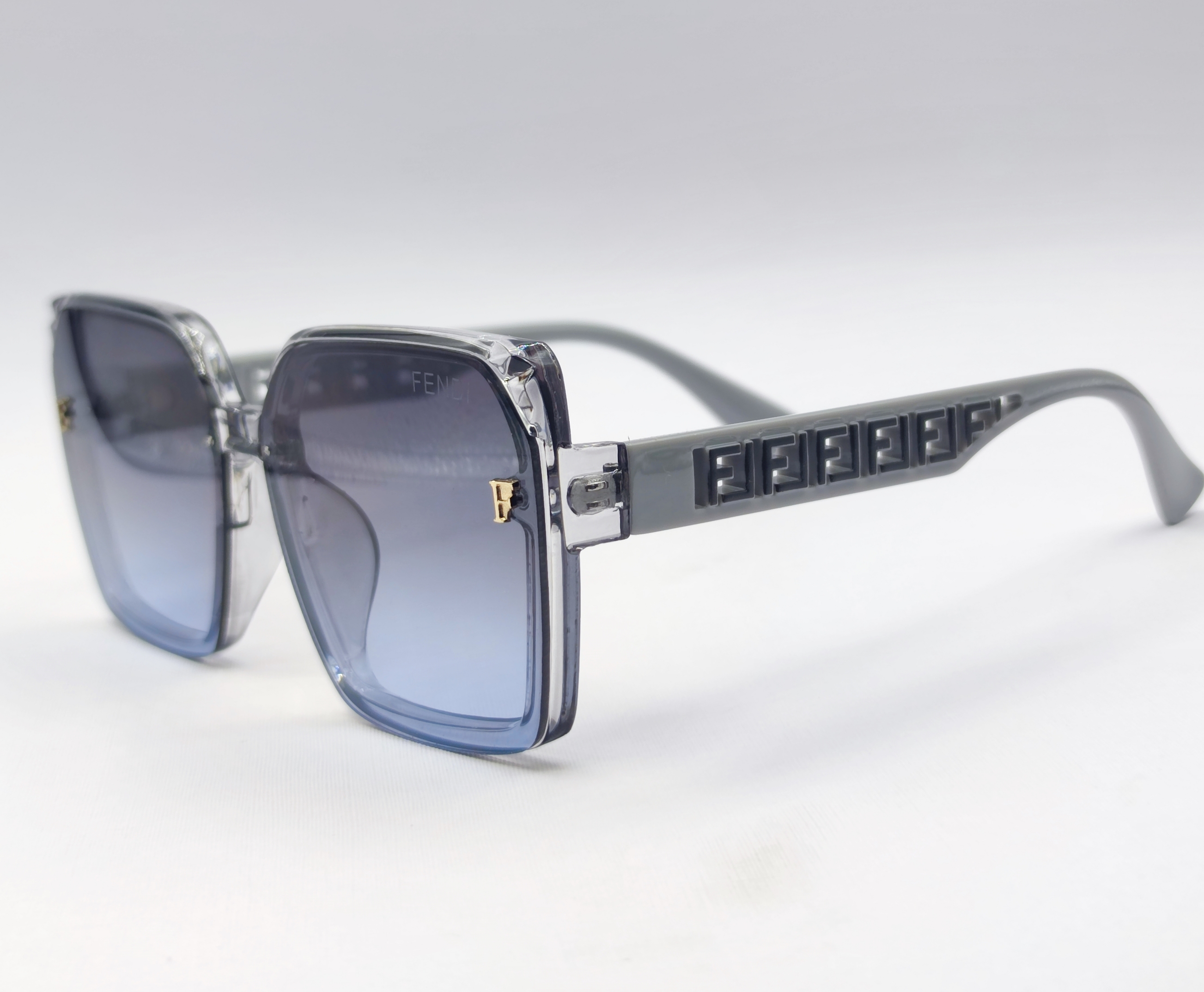 دسته عینک فندی