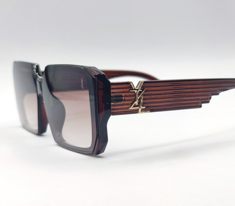 عینک قهوه ای زنانه